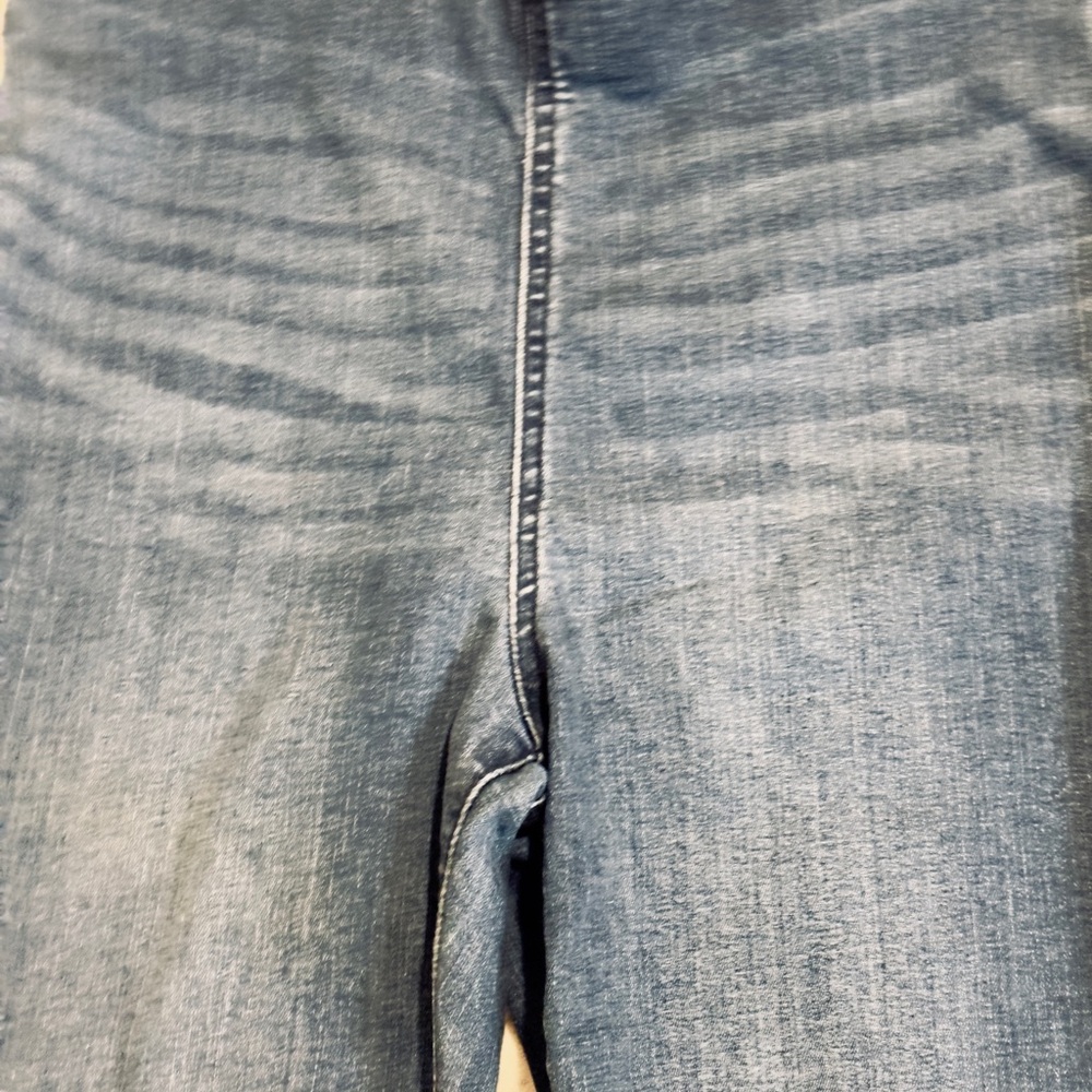 Knox Rose Flare Pull On Raw Hem Jeans Super Flattering! Size 6 - Picture 3 of 7